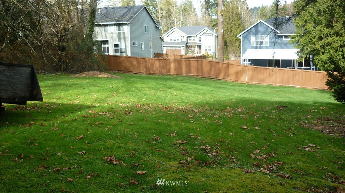 14318 Southeast 100th Place Renton, WA 98059 - Photo 3 of 6 Gallery Image 3