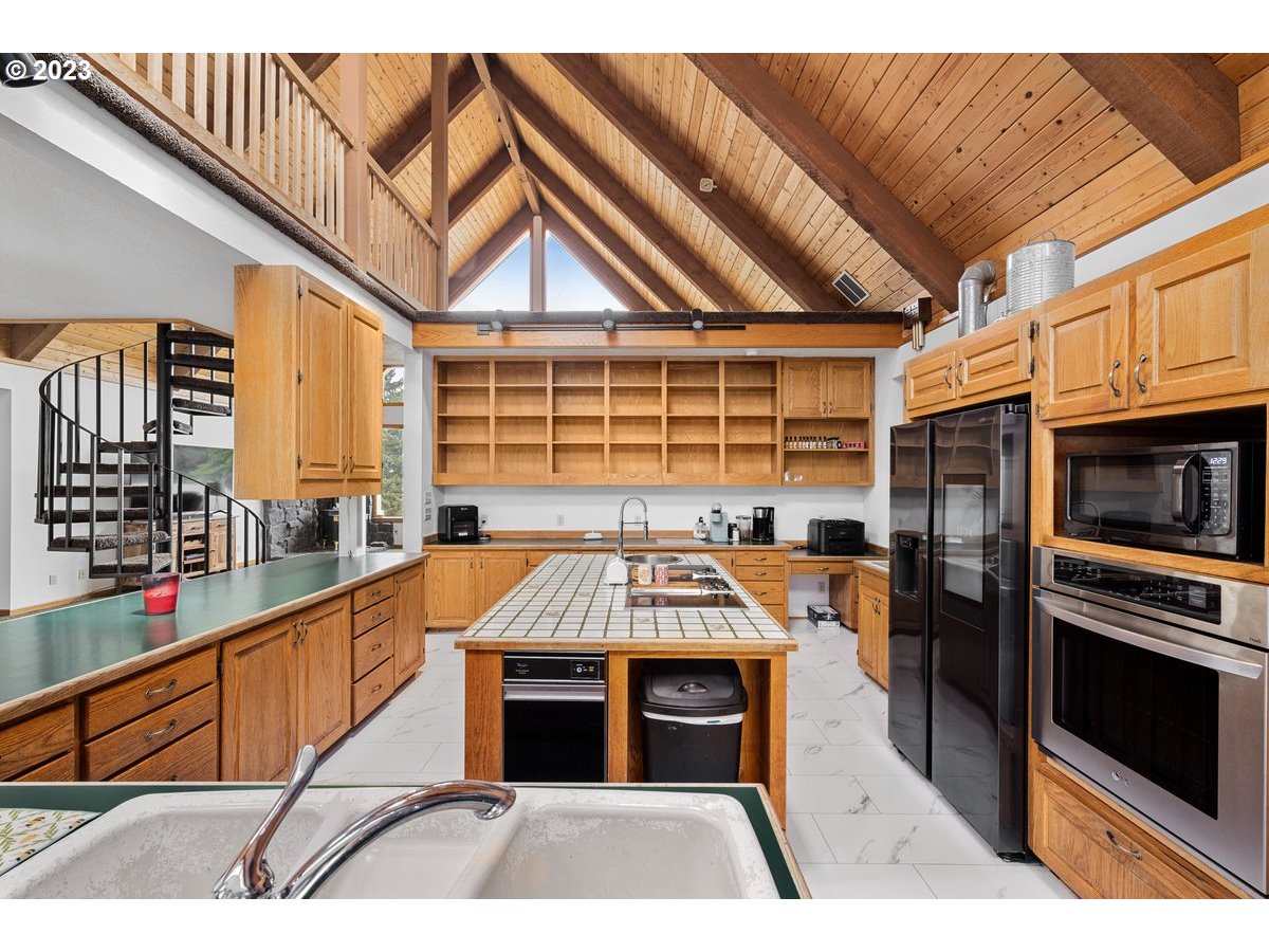 37917 Ridgetop Drive Lebanon, OR 97355 - Photo 16 of 41 Gallery Image 16