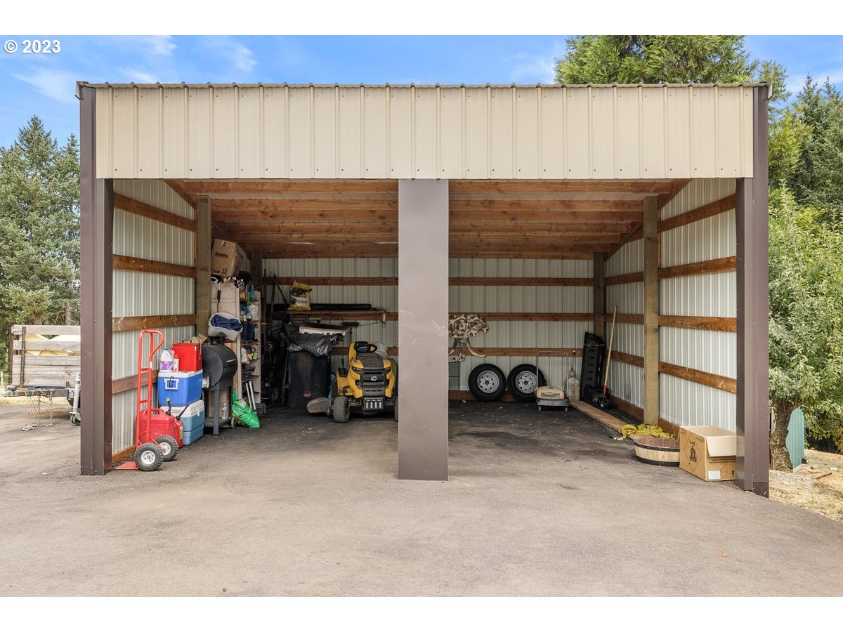37917 Ridgetop Drive Lebanon, OR 97355 - Photo 34 of 41 Gallery Image 34
