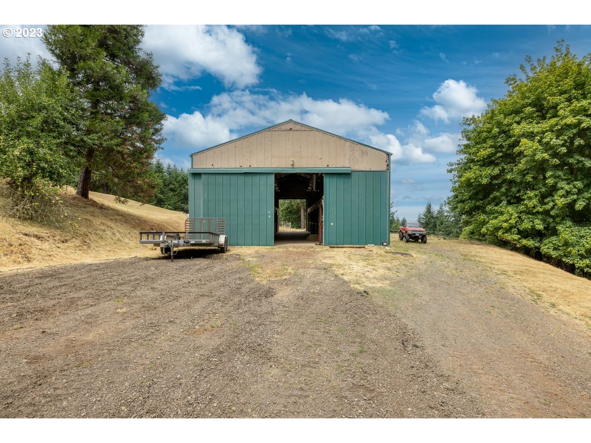 37917 Ridgetop Drive Lebanon, OR 97355 - Photo 35 of 41 Gallery Image 35