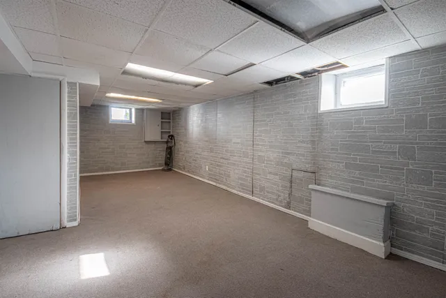 a view of a walk in closet