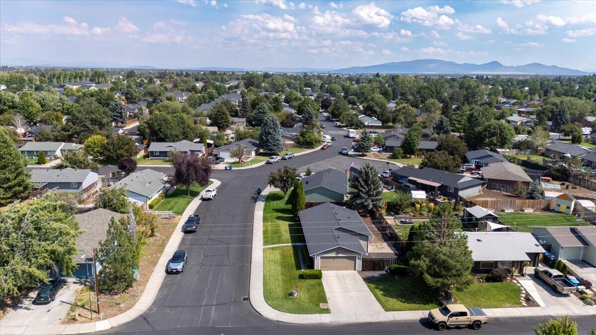 1712 Southwest 35th Street Redmond, OR 97756 - Photo 24 of 26 03-1712 SW 35th St, Redmond-3