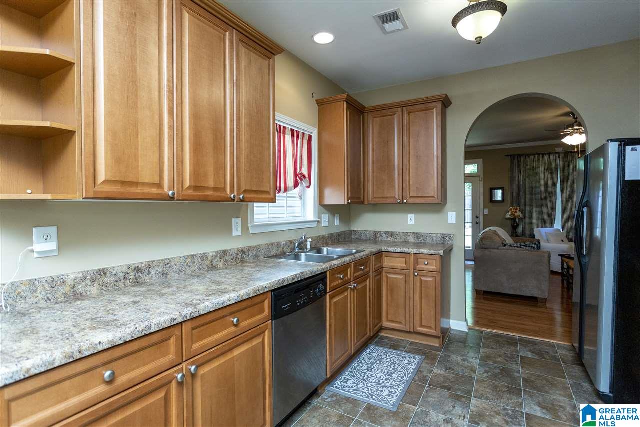 312 Calloway Lane Pelham, AL 35124 - Photo 13 of 38