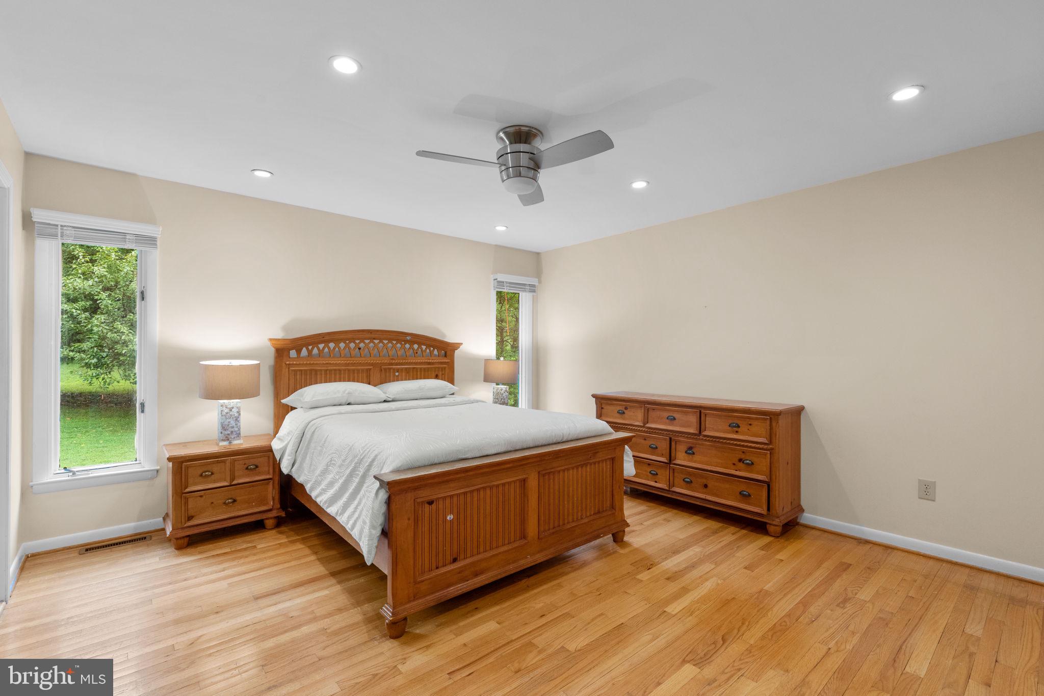 10010 Hyla Brook Road Columbia, MD 21044 - Photo 12 of 39 Primary Bedroom