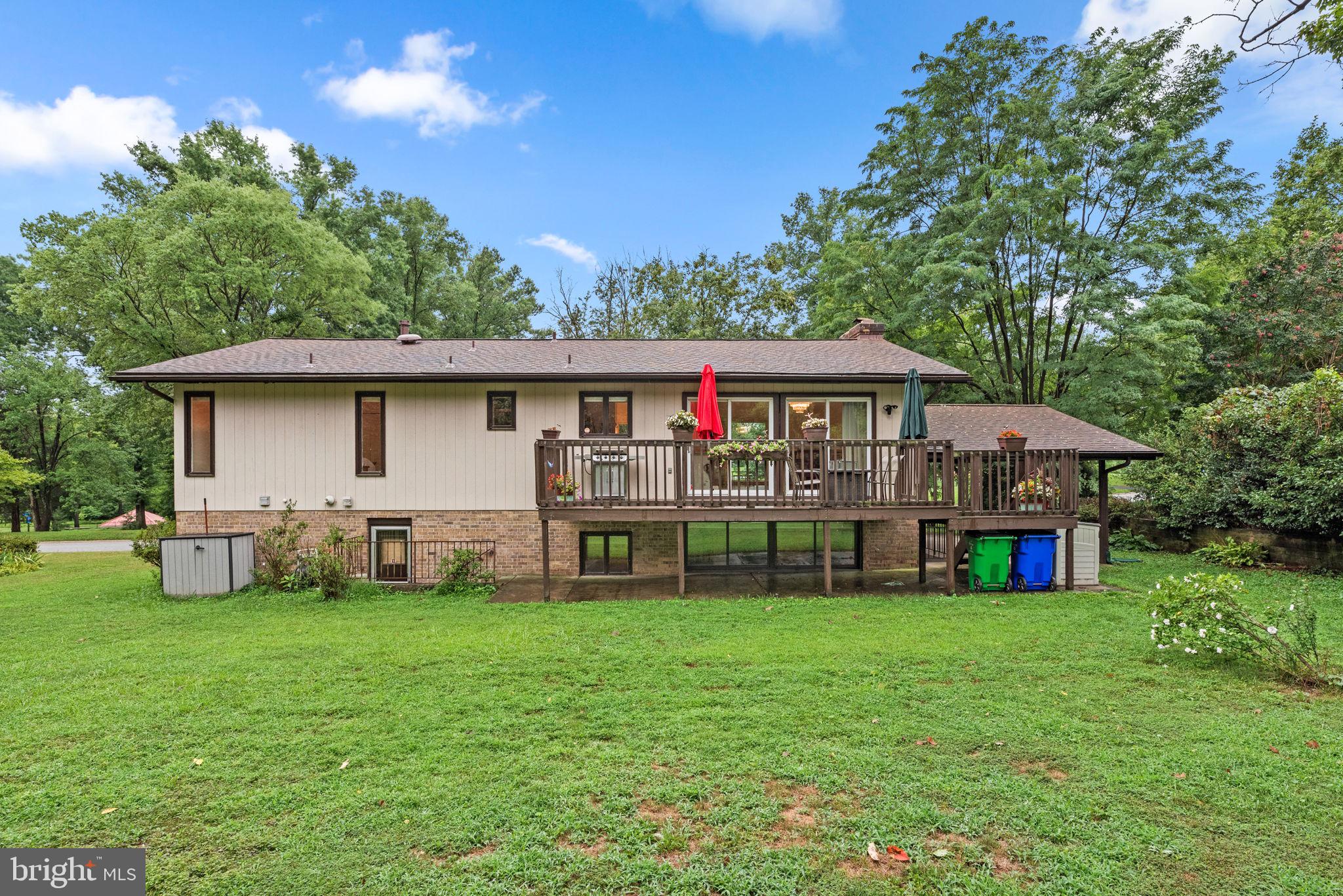 10010 Hyla Brook Road Columbia, MD 21044 - Photo 29 of 39 Rear Exterior