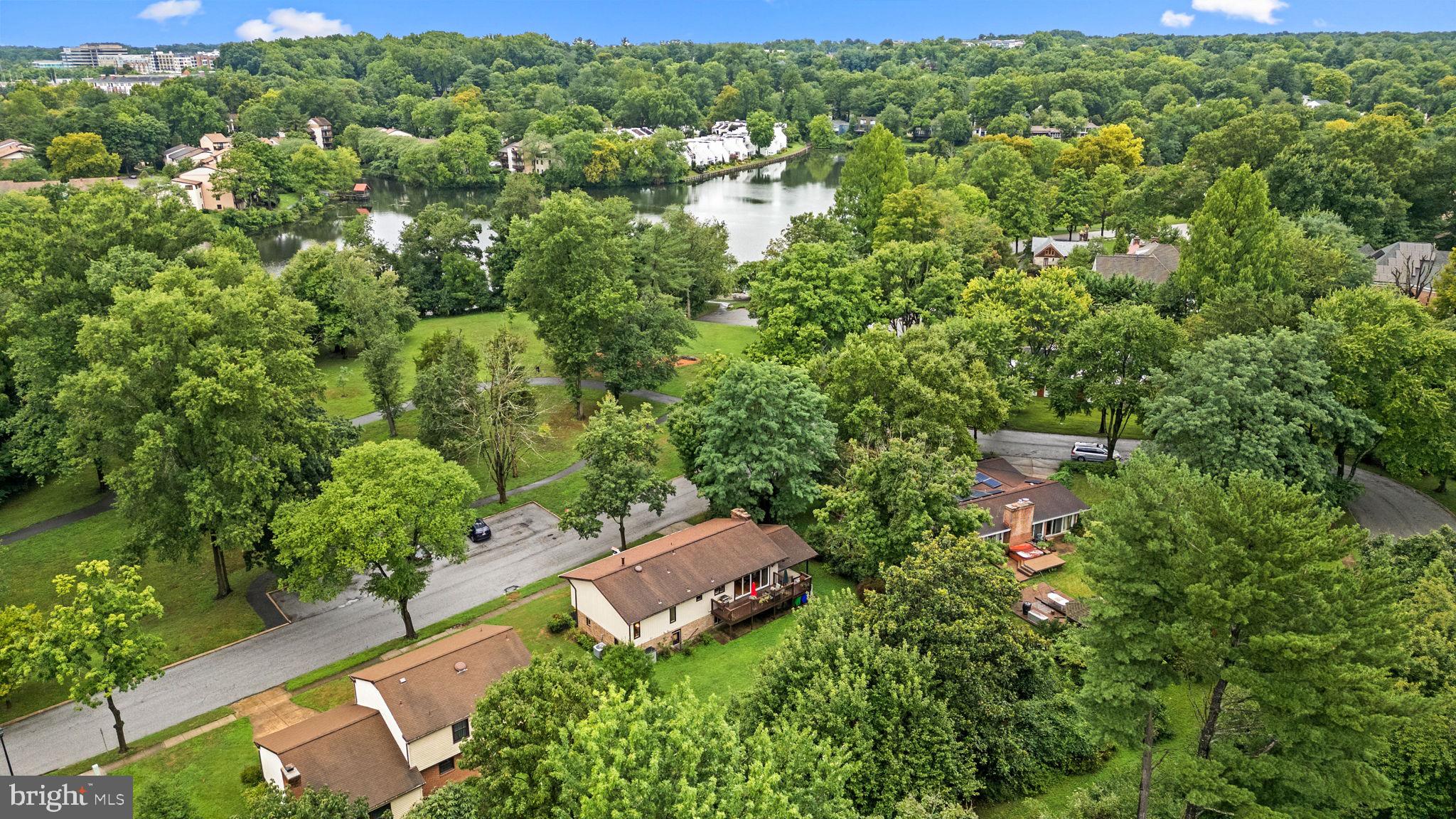 10010 Hyla Brook Road Columbia, MD 21044 - Photo 33 of 39 Aerial View