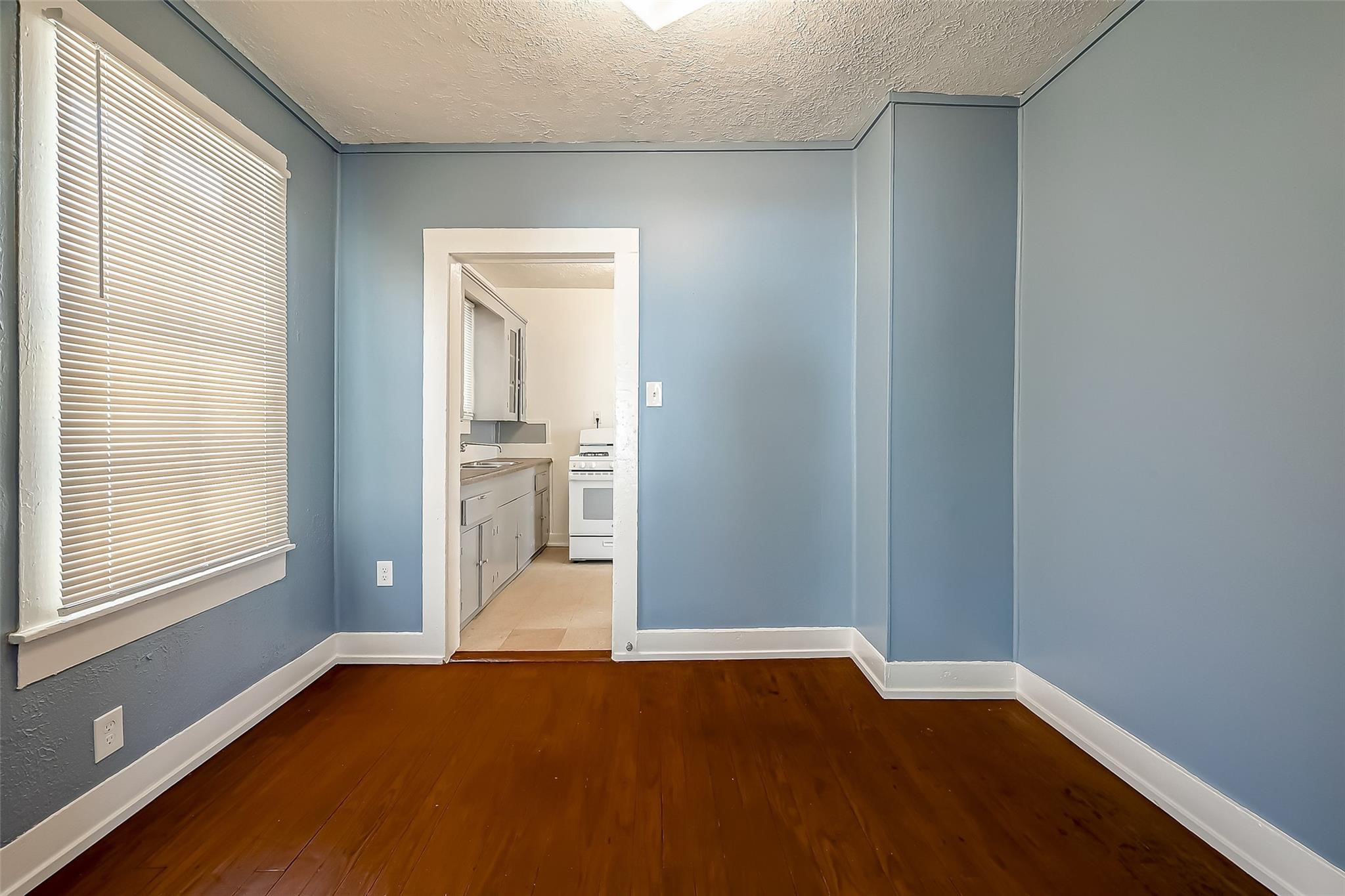 2611 Tierwester Street Houston, TX 77004 - Photo 7 of 20
