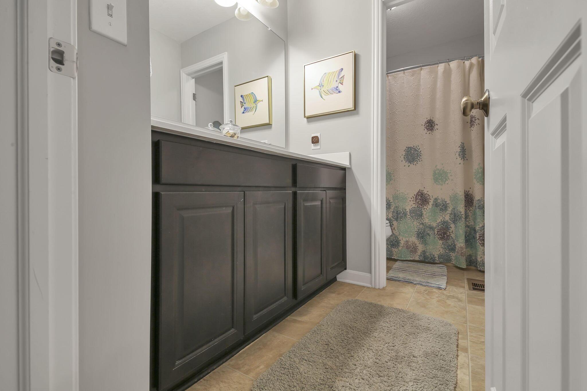 4938 Farview Road Columbus, OH 43231 - Photo 54 of 73 54-web-or-mls-5D9A2945