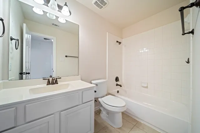 $3,350 | 8115 Spreadwing Street, Conroe, TX 77385