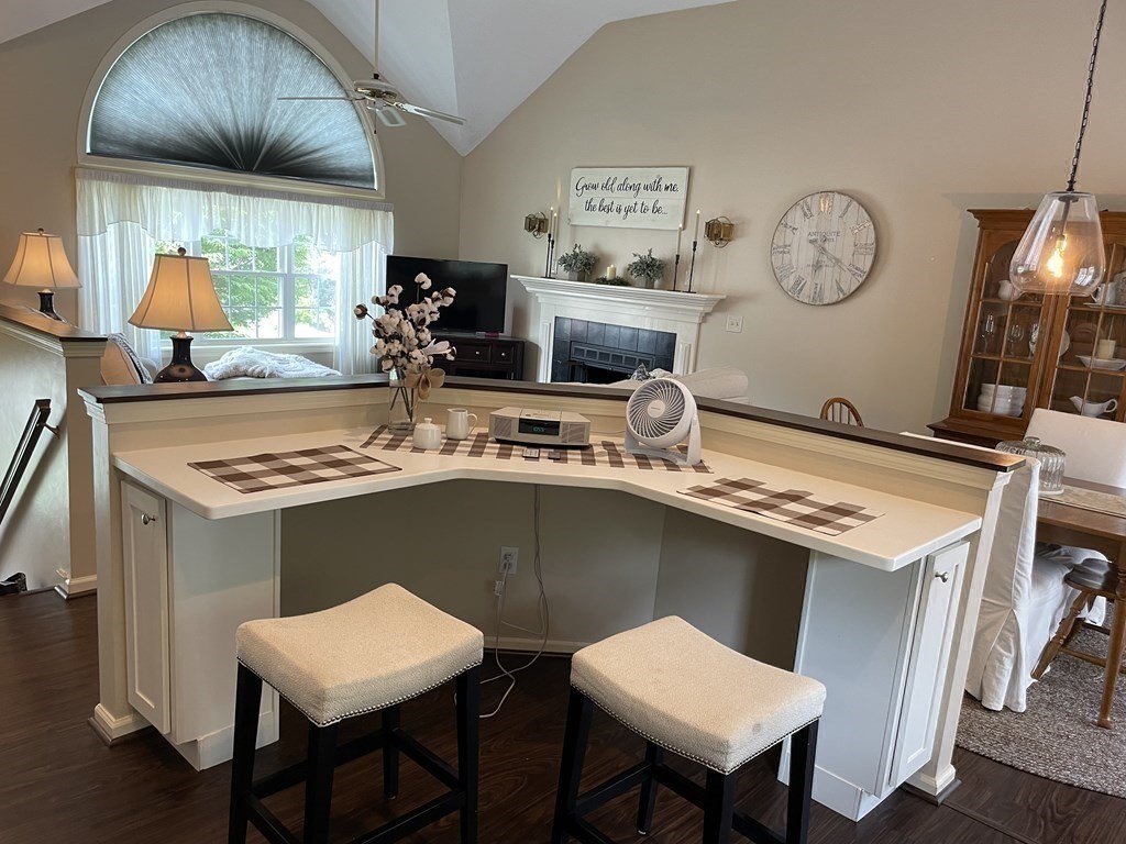 30 Wasilla Drive Worcester, MA 01604 - Photo 4 of 36