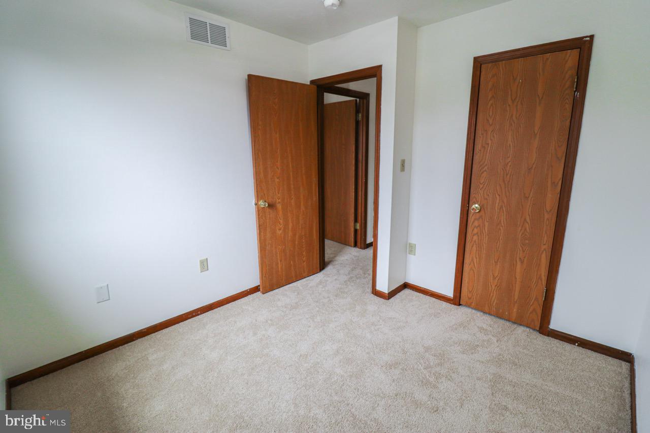 614 Eichelberger Street Hanover, PA 17331 - Photo 14 of 36 an empty room with closet