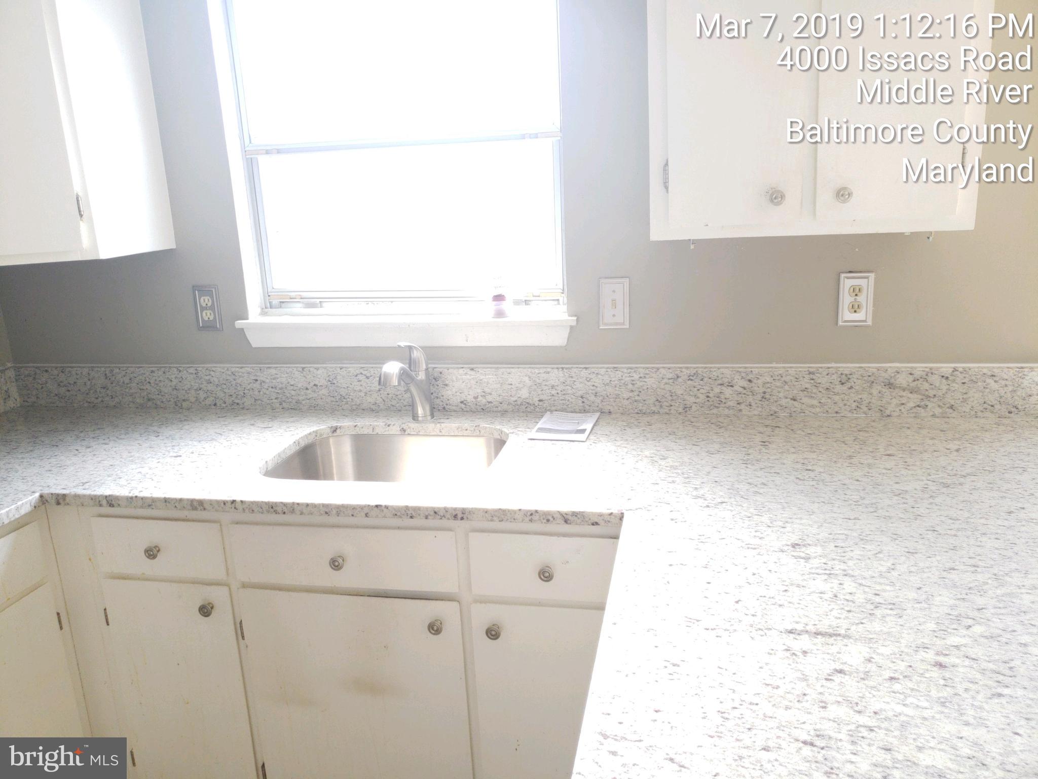 4004 Issacs Road Baltimore, MD 21220 - Photo 4 of 15