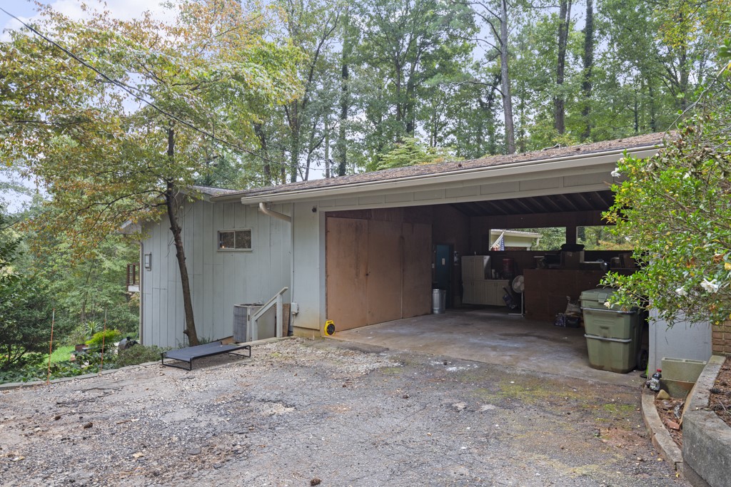 98 Daleview Circle Clemson, SC 29631 - Photo 34 of 47