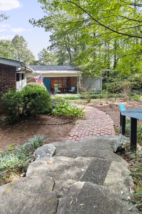 98 Daleview Circle Clemson, SC 29631 - Photo 41 of 47