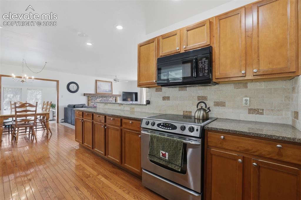 760 Struthers Loop Colorado Springs, CO 80921 - Photo 12 of 38 Gallery Image 12