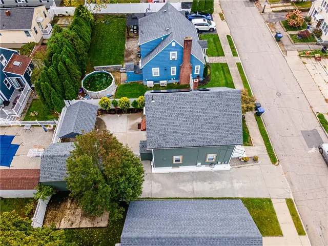 $390,000 | 85 Winthrop Avenue, Providence, RI 02908