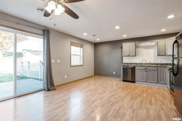 $204,900 | 1992 Golden Eagle Drive, Dubuque, IA 52001