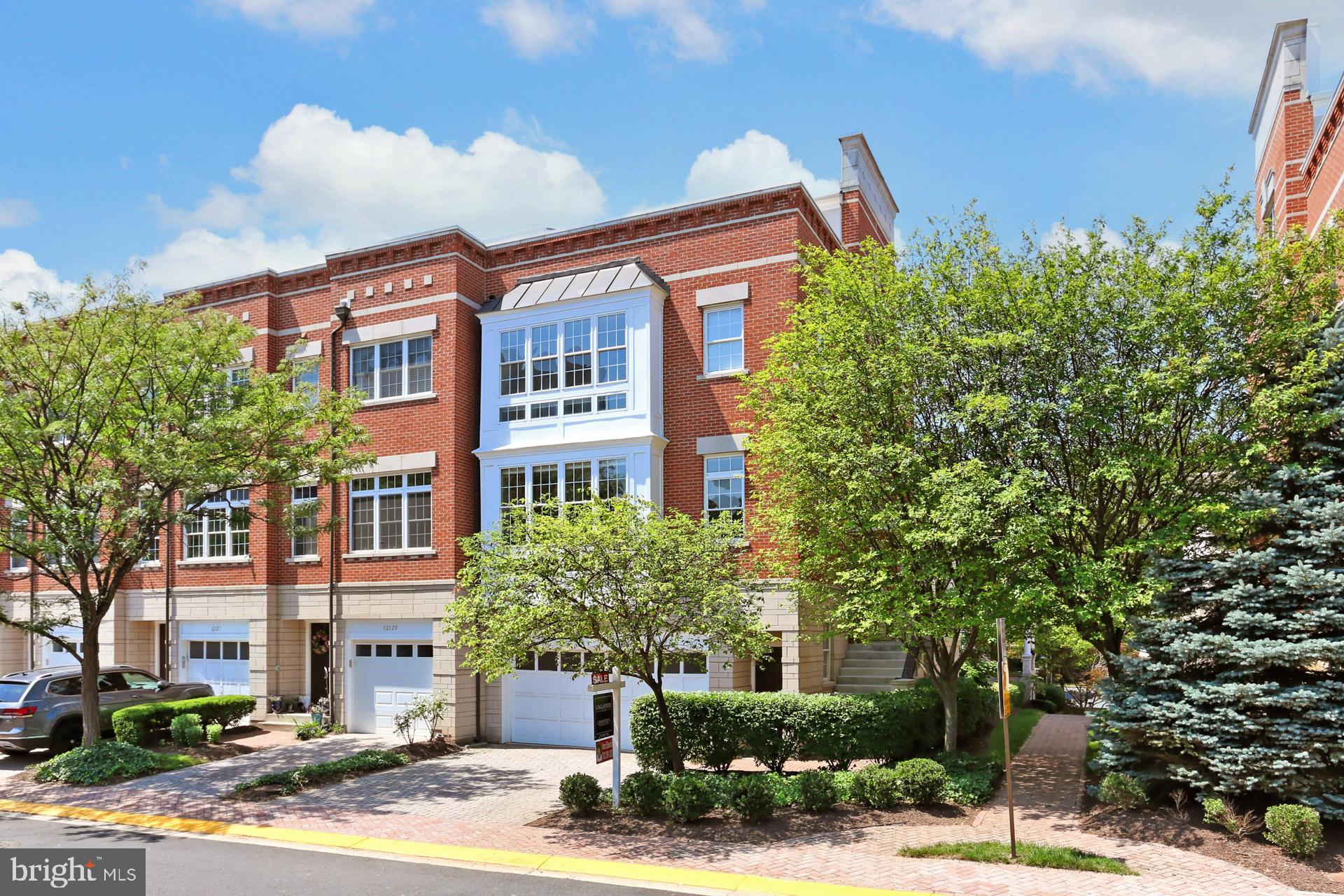 12131 Chancery Station Circle Reston, VA 20190 - Photo 2 of 66 Rarely available 4 levels