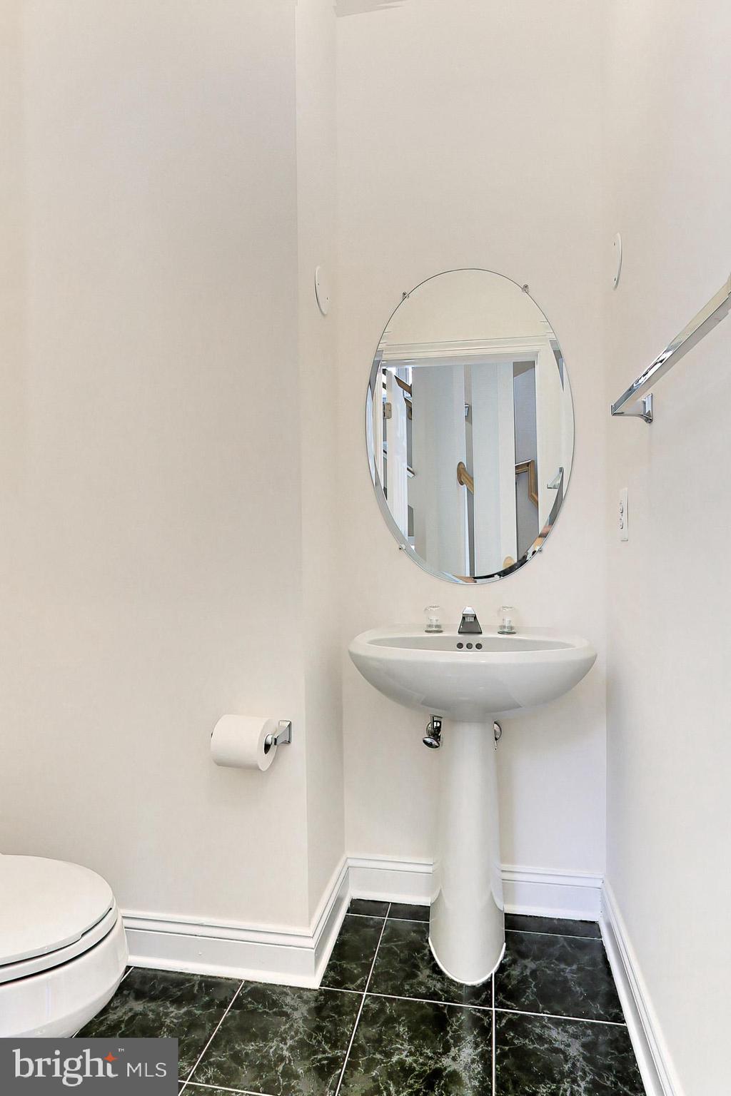 12131 Chancery Station Circle Reston, VA 20190 - Photo 30 of 66 Powder room