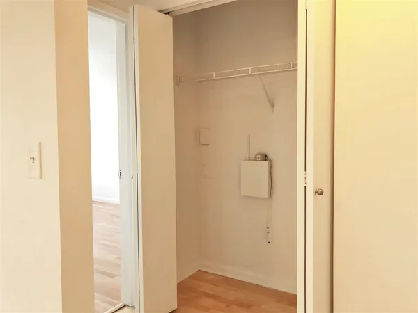 $3,100 | 102 Christopher Columbus Drive, Unit 302, Jersey City, NJ 07302