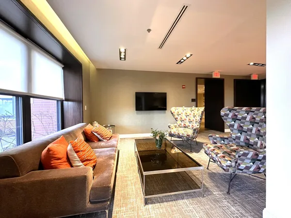 $3,100 | 102 Christopher Columbus Drive, Unit 302, Jersey City, NJ 07302