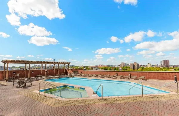 $3,100 | 102 Christopher Columbus Drive, Unit 302, Jersey City, NJ 07302