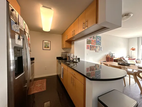 $3,100 | 102 Christopher Columbus Drive, Unit 302, Jersey City, NJ 07302