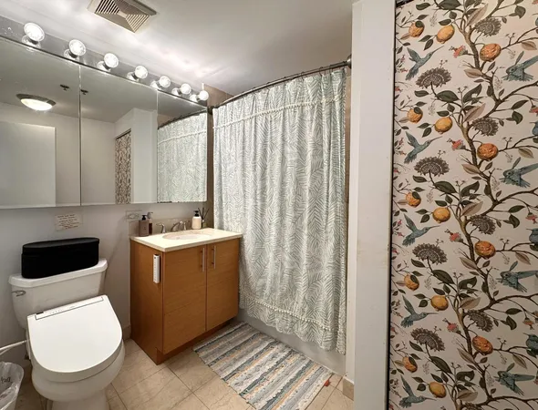 $3,100 | 102 Christopher Columbus Drive, Unit 302, Jersey City, NJ 07302