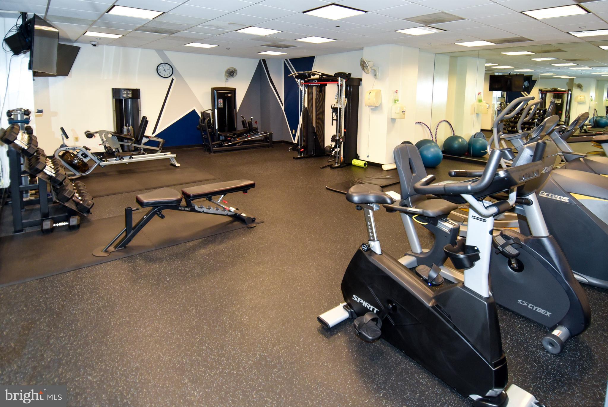 1150 K Street Northwest, Unit 408 Washington, DC 20005 - Photo 25 of 32 a view of a room with gym equipment