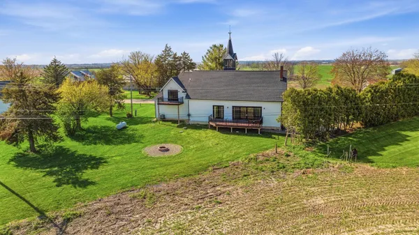 $589,900 | 6603 West Council Hill Road, Scales Mound, IL 61075