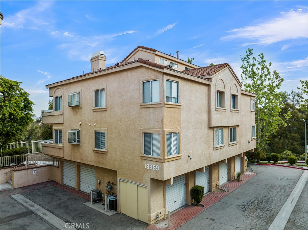 19847 Sandpiper Place, Unit 139 Newhall, CA 91321 - Photo 7 of 50