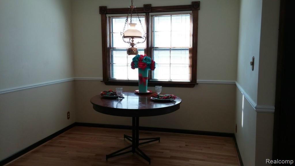 338 Rivard Boulevard Grosse Pointe, MI 48230 - Photo 31 of 53 0412151037.jpg