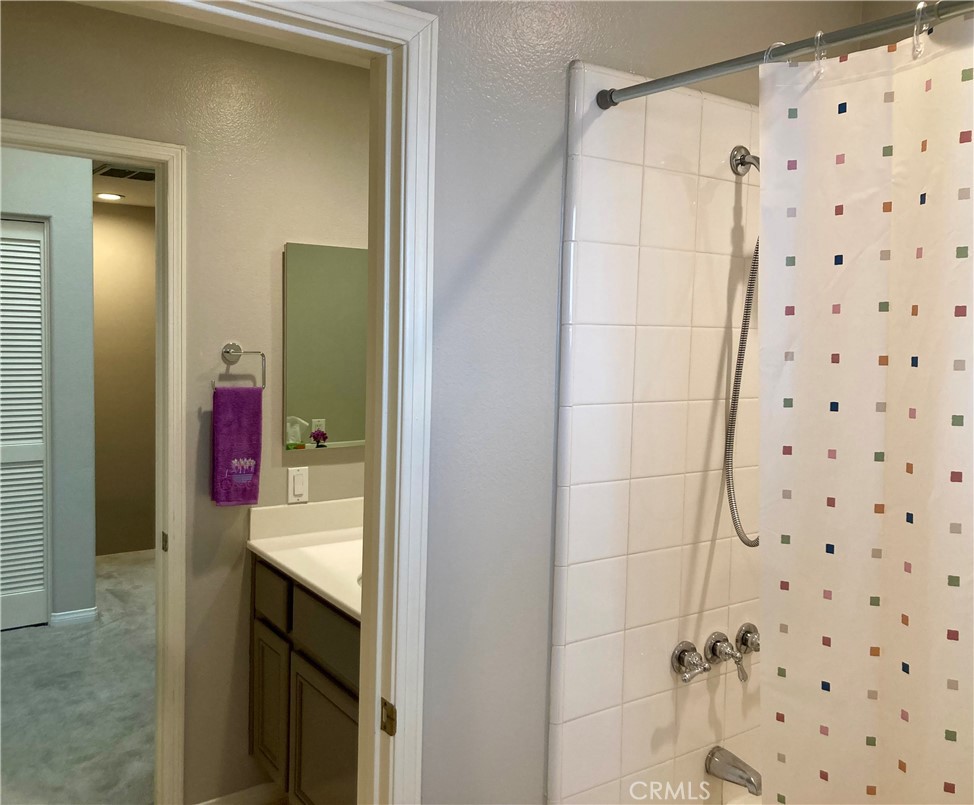 2447 Oneida Street, Unit 2 Pasadena, CA 91107 - Photo 32 of 56 Upstairs Hall bath view2