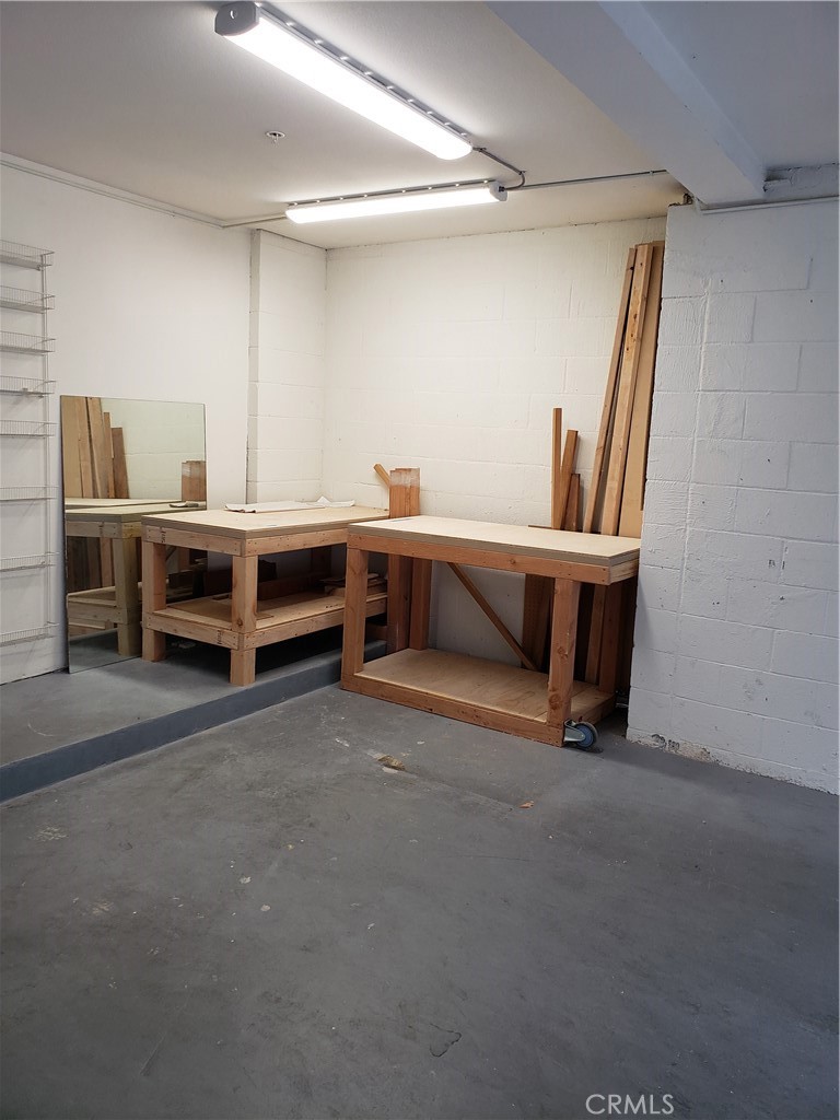 2447 Oneida Street, Unit 2 Pasadena, CA 91107 - Photo 54 of 56 Workshop area in garage