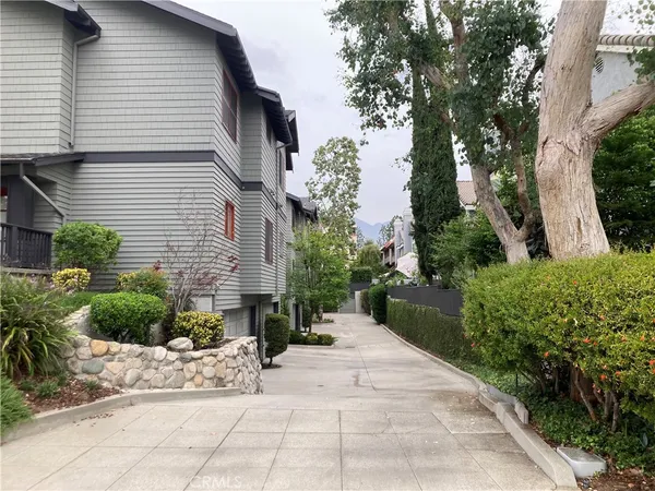 $1,120,000 | 2447 Oneida Street, Unit 2, Pasadena, CA 91107