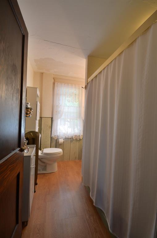 29 Lee Road Lincoln, ME 04457 - Photo 15 of 17 Bathroom