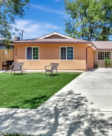 $2,400 | 24019 Sylvan Street, Unit ADU, Woodland Hills, CA 91367