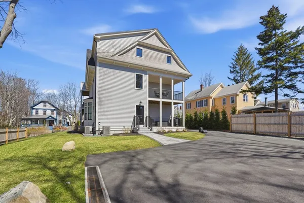 $999,900 | 20 Lawrence Street, Unit 2, Wakefield, MA 01880