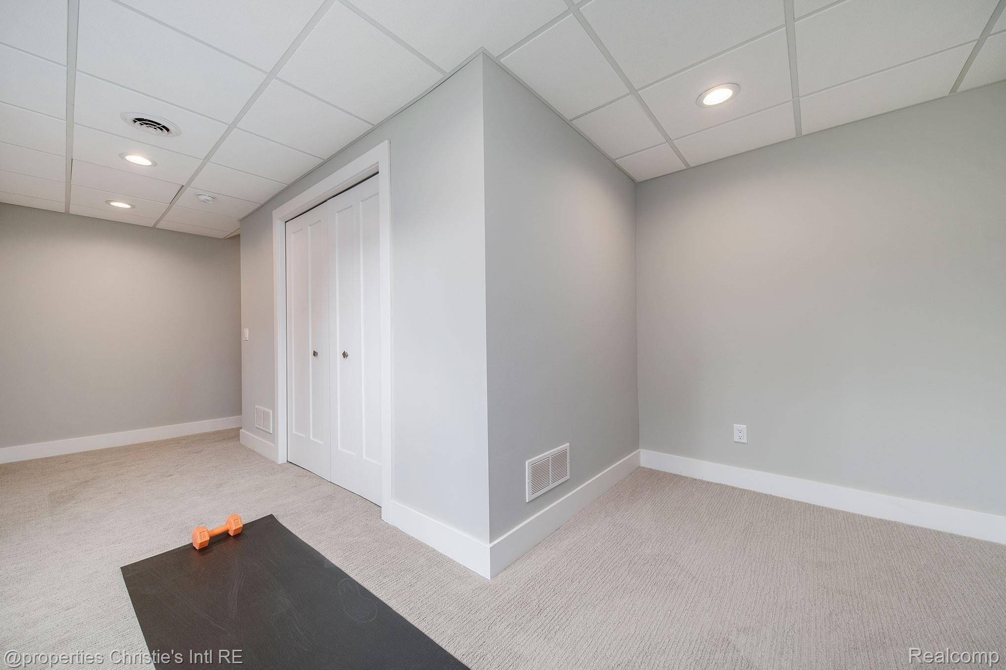 3148 John R Street, Unit 20 Detroit, MI 48201 - Photo 45 of 49 DSC01010.jpg