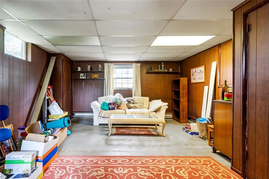 184 Parkedge Road Pittsburgh, PA 15220 - Photo 19 of 25 Gallery Image 19