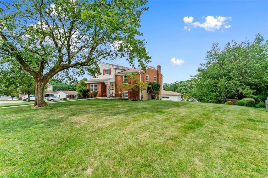 184 Parkedge Road Pittsburgh, PA 15220 - Photo 2 of 25 Gallery Image 2