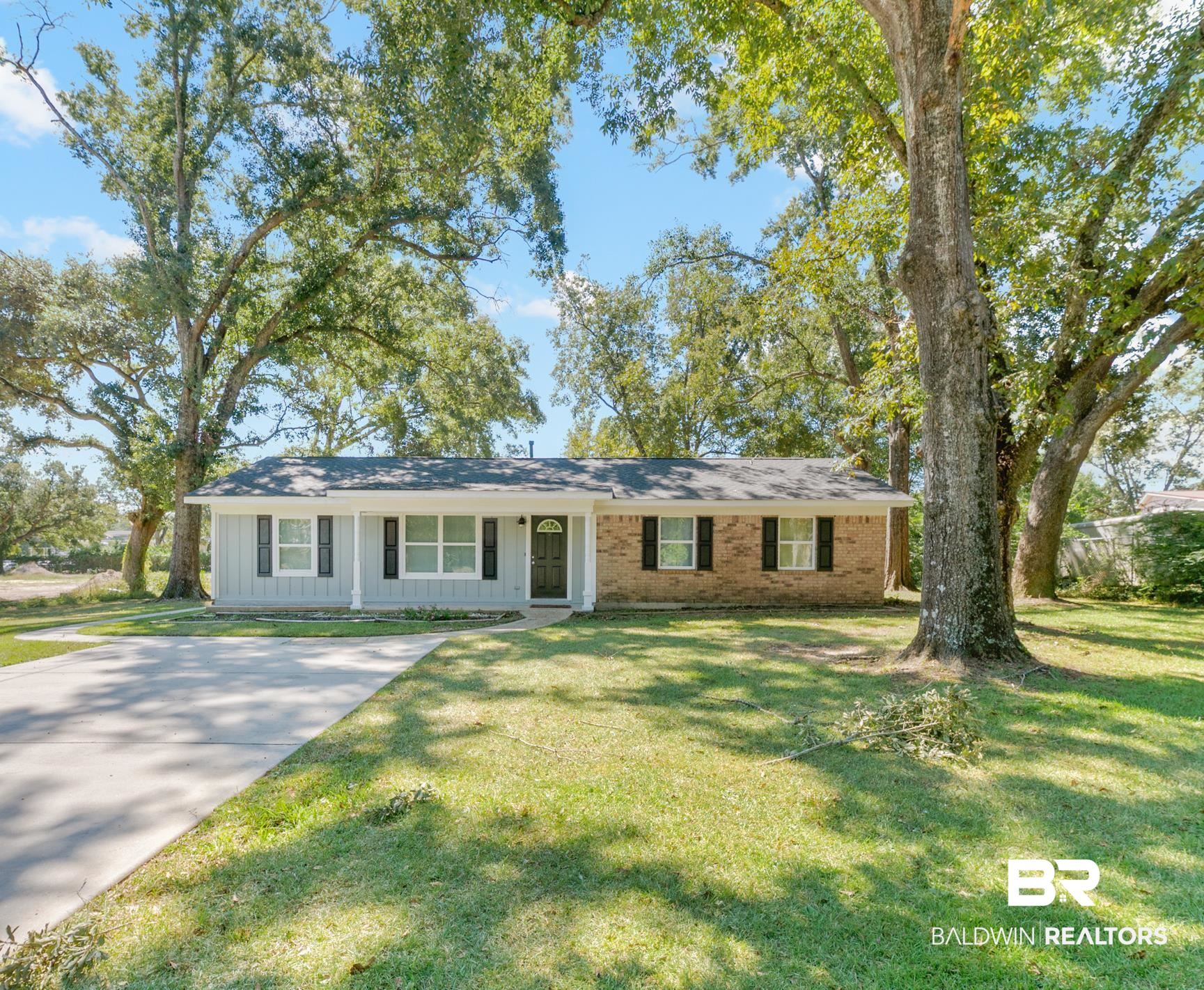 6371 Barnes Road Theodore, AL 36582 - Photo 1 of 30