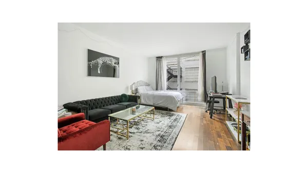 $3,600 | 340 East 23rd Street, Unit 3B | Gramercy