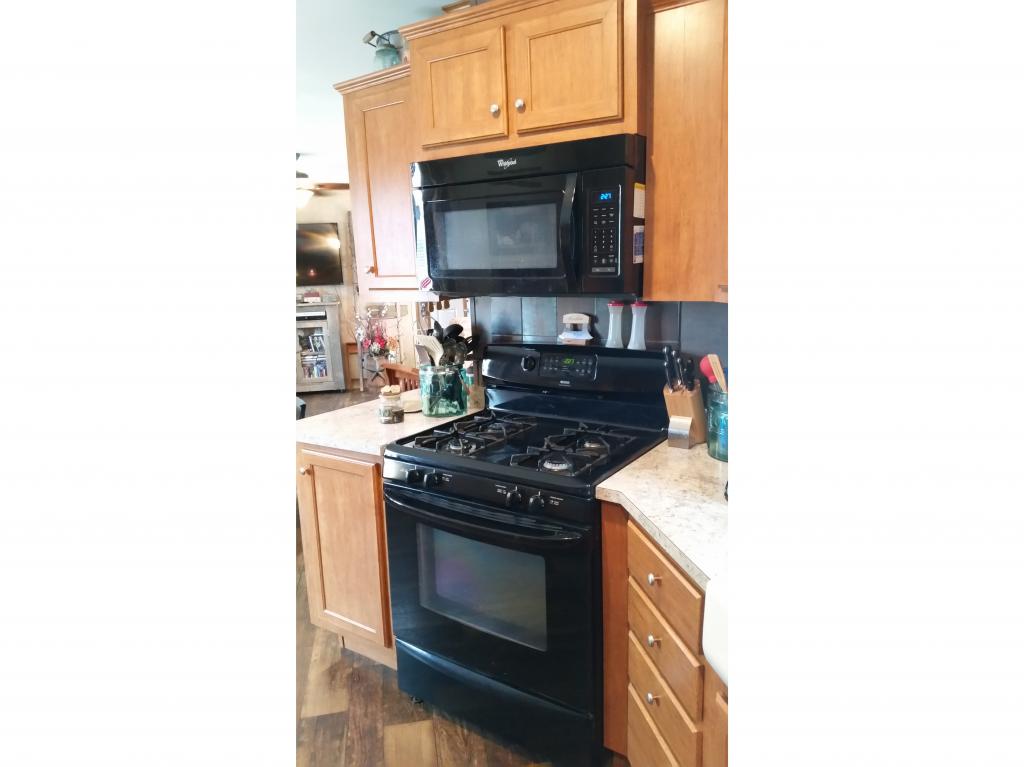 175 Leavitt Road Pittsfield, NH 03263 - Photo 5 of 14 Gallery Image 5