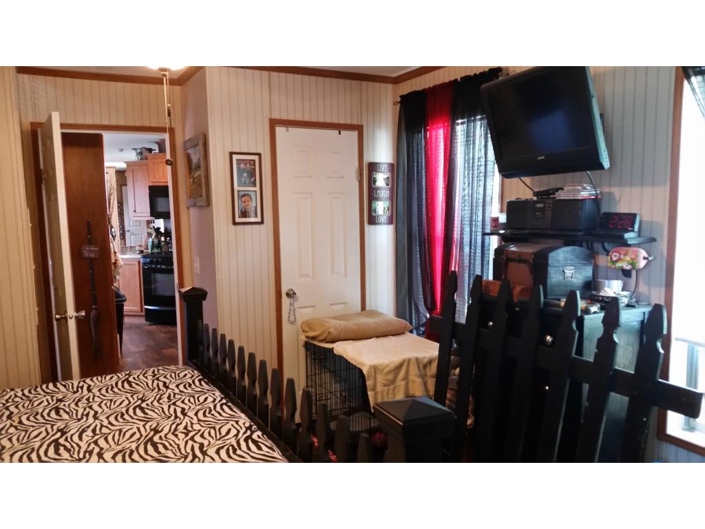 175 Leavitt Road Pittsfield, NH 03263 - Photo 9 of 14 Gallery Image 9