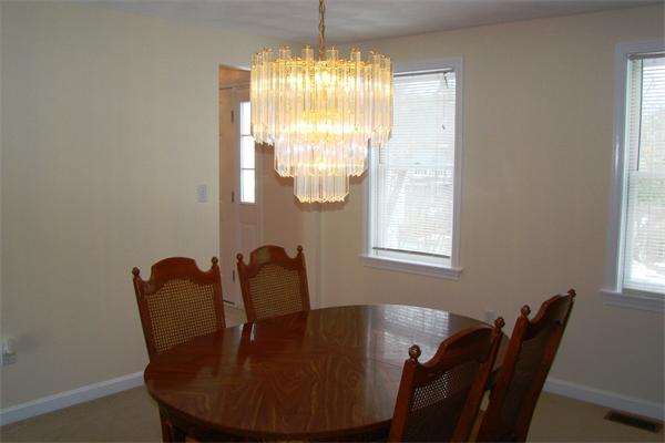 8 Roosevelt Road Wakefield, MA 01880 - Photo 11 of 30 Gallery Image 11
