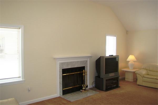 8 Roosevelt Road Wakefield, MA 01880 - Photo 7 of 30 Gallery Image 7