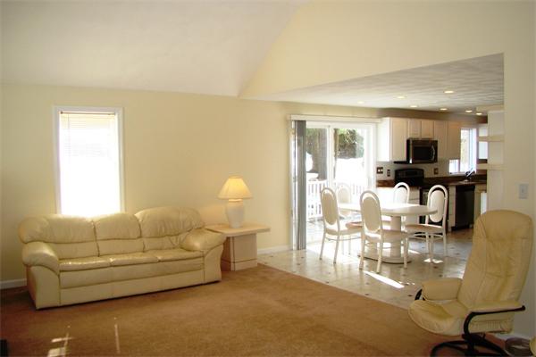 8 Roosevelt Road Wakefield, MA 01880 - Photo 8 of 30 Gallery Image 8