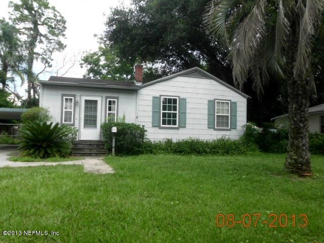 1835 Lilly Road East Jacksonville, FL 32207 - Photo 1 of 11 a view of a house with a yard