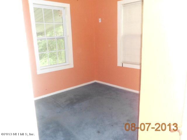 1835 Lilly Road East Jacksonville, FL 32207 - Photo 8 of 11 a view of an empty room